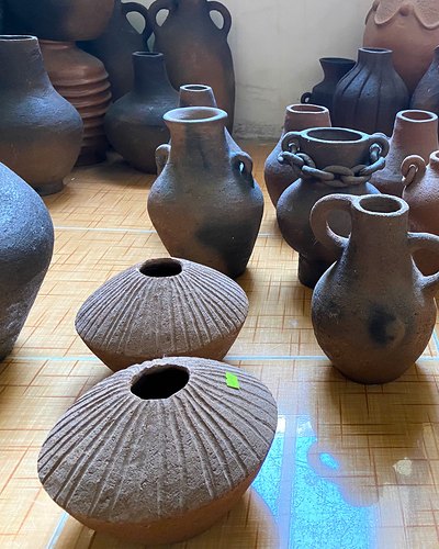 Ảnh 2/2: chụp chung nhiều món gốm đất nung, chưa phải ảnh riêng của món này