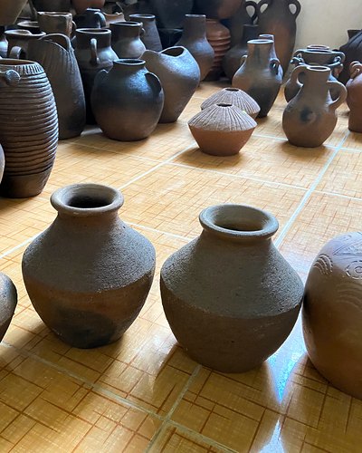 Ảnh 3/3: chụp chung nhiều món gốm đất nung, chưa phải ảnh riêng của món này